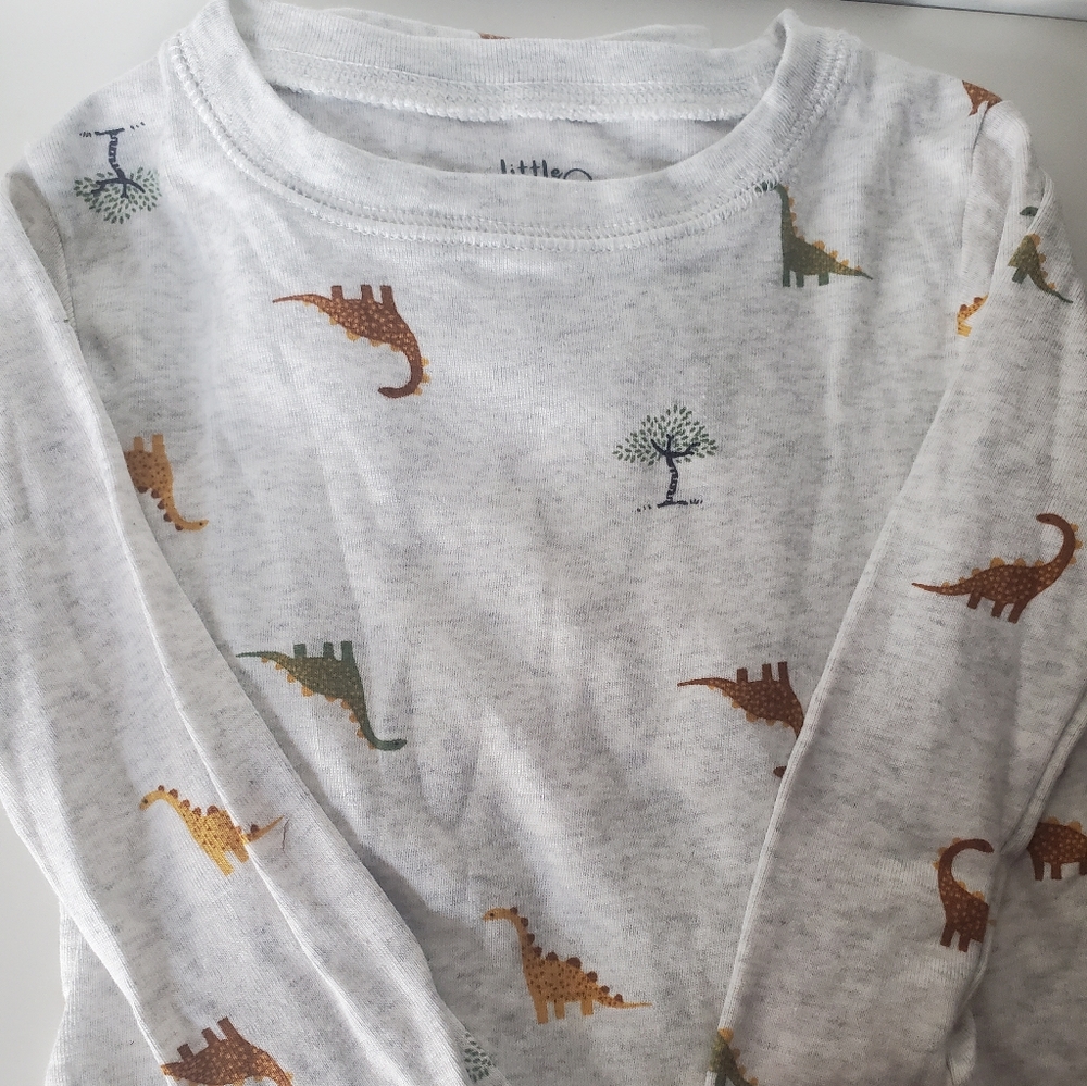 CARTER'S PAJAMA - Picture 2 of 5